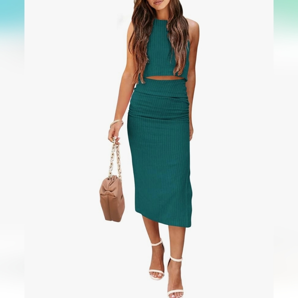 BRAND NEW 2 piece ribbed cropped top/skirt set